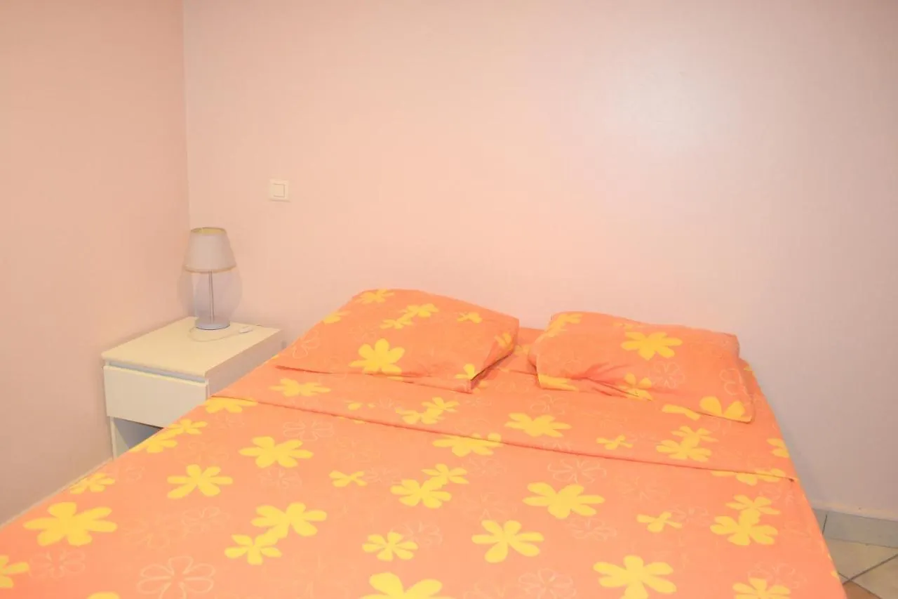 Appartement Elegant Pres Des Plages Le Diamant 25 M² + Terrasse Apartment